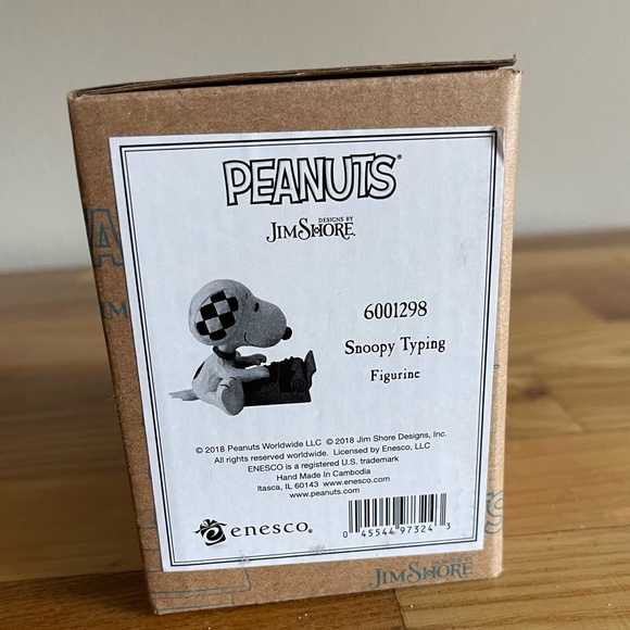 Jim Shore New in box Snoopy Ornament - Picture 3 of 7